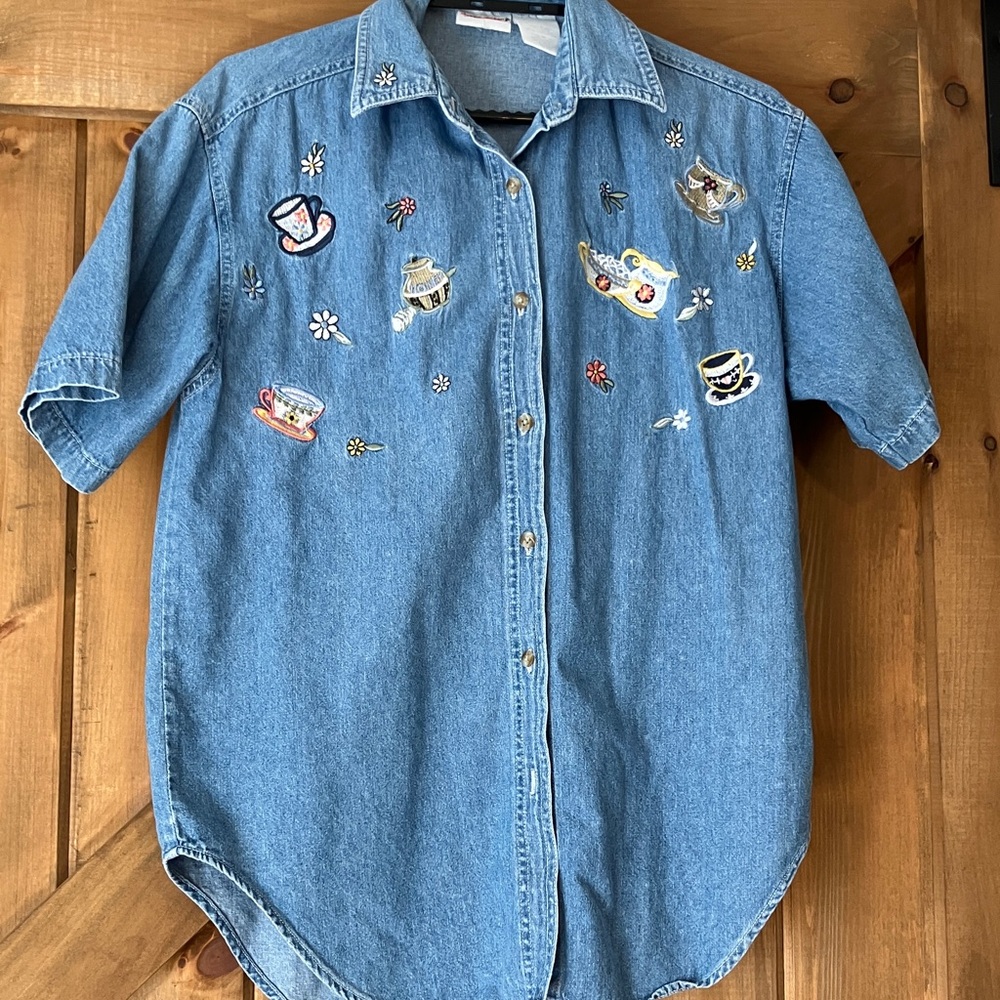 Vintage grandmacore teacup embroidered Jean top